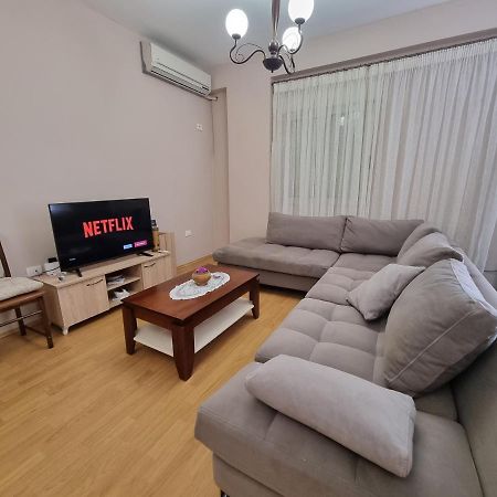 Family Apartment In Center Of Тирана Экстерьер фото